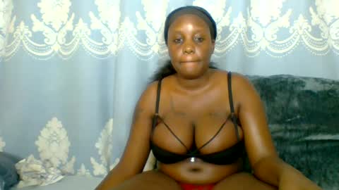 Snapshot of prettydarkskin002 chatting on June 2026 12:00:02 AM SHANIA online show from June 2026 12:00:02 AM