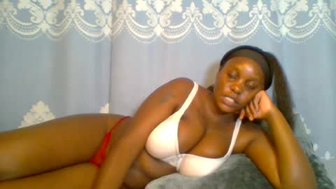 Snapshot of prettydarkskin002 chatting on July 2026 02:34:01 PM SHANIA online show from July 2026 02:34:01 PM