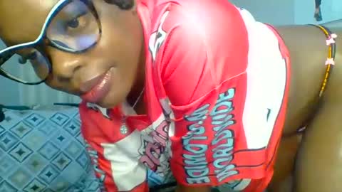 PrettyEla online show from January 2026 06:13:01 PM