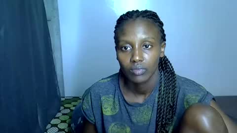 Snapshot of prettyelsie chatting on April 2026 10:02:02 PM Prettiesexxy online show from April 2026 10:02:02 PM