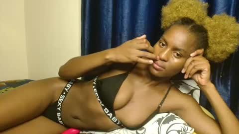 Snapshot of prettygoddess1 chatting on April 2026 04:32:01 AM Mary online show from April 2026 04:32:01 AM