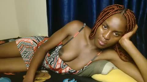 Snapshot of prettygoddess1 chatting on May 2026 01:35:01 AM Mary online show from May 2026 01:35:01 AM