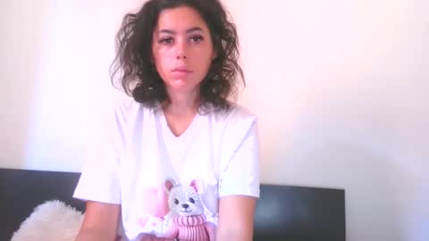 prettyjulliette online show from September 2025 10:17:01 AM