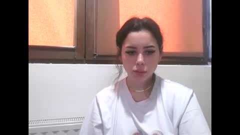 prettyjulliette online show from January 2026 12:43:01 PM
