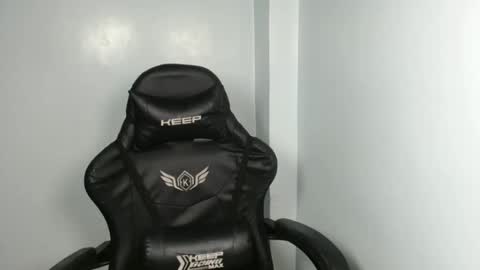 Snapshot of prettylittle_lady chatting on March 2026 12:19:01 AM prettylittle_lady online show from March 2026 12:19:01 AM