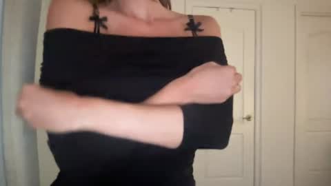 Snapshot of prettylittlesaint chatting on June 2026 11:05:01 PM prettylittlesaint online show from June 2026 11:05:01 PM