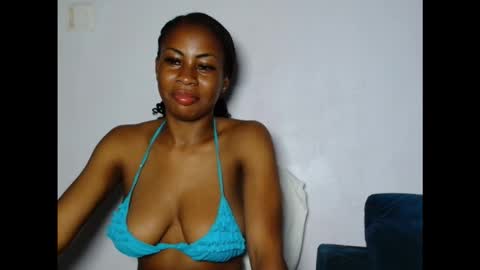 evelyn online show from December 2025 07:27:02 AM