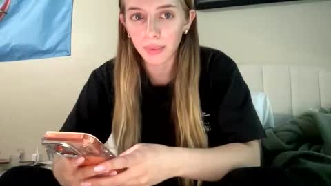 prettymeowgirly online show from March 2026 09:41:02 PM