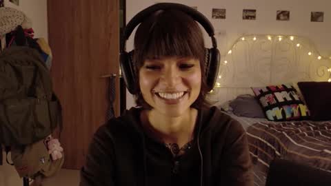 Juli online show from March 2026 02:15:02 AM