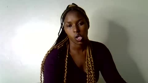 Snapshot of prettyshasha_ chatting on October 2025 12:01:02 PM prettyshasha_ online show from October 2025 12:01:02 PM