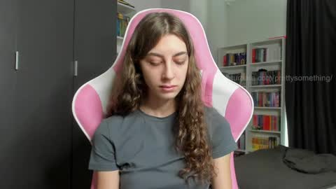 Sophie  next stream will be at Monday  i will wait you guys  online show from April 2026 07:56:01 AM