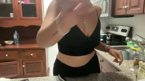 Snapshot of prettyyykittyyy22 chatting on October 2025 12:22:01 AM prettyyykittyyy22 online show from October 2025 12:22:01 AM