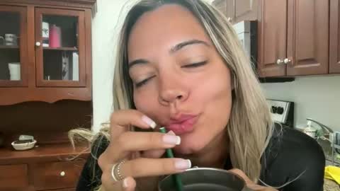 Snapshot of prettyyykittyyy22 chatting on November 2025 04:31:02 PM prettyyykittyyy22 online show from November 2025 04:31:02 PM