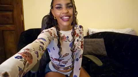 Snapshot of priceless_sexy chatting on March 2026 11:33:01 PM priceless_sexy online show from March 2026 11:33:01 PM