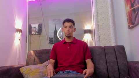 prince_arthur77 online show from January 2025 12:47:02 PM