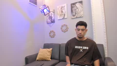 prince_arthur77 online show from January 2025 12:50:01 PM