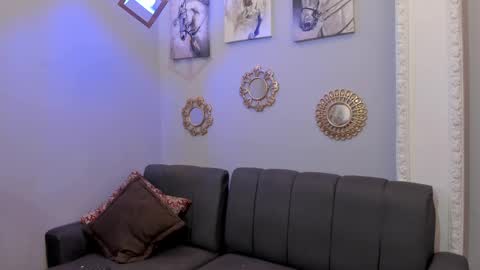 prince_arthur77 online show from February 2025 12:39:02 PM