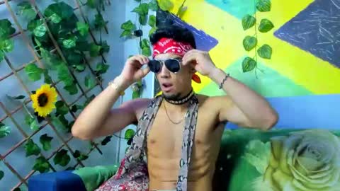 prince_arthur77 online show from October 2025 01:20:01 PM