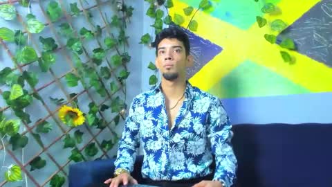 prince_arthur77 online show from October 2025 01:21:01 PM