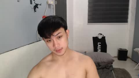 Prince Adrian online show from November 2025 06:43:01 PM