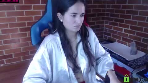 Snapshot of princesa_leia_zathur chatting on July 2026 01:52:02 PM Leia online show from July 2026 01:52:02 PM