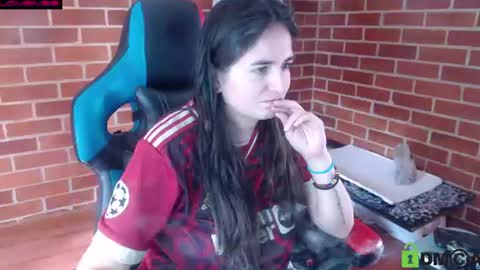 Snapshot of princesa_leia_zathur chatting on July 2026 03:49:02 PM Leia online show from July 2026 03:49:02 PM