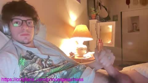 Peaches online show from February 2026 02:52:02 AM