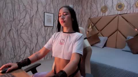 Snapshot of princess_anniee chatting on September 2025 11:43:01 AM ANIEE online show from September 2025 11:43:01 AM