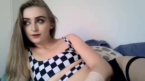 Tiffany online show from January 2025 10:44:02 PM