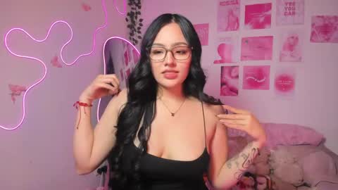 Snapshot of princess_saris chatting on May 2026 09:45:01 PM online show from May 2026 09:45:01 PM