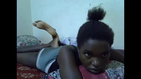Snapshot of princess_scovia chatting on May 2026 07:19:01 PM princess_scovia online show from May 2026 07:19:01 PM