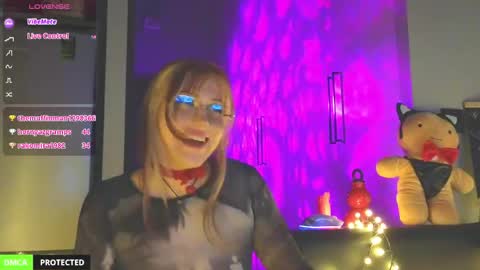 Yo Im Sofiee online show from April 2026 08:56:01 PM