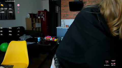 Snapshot of princessaalicc chatting on February 2025 09:26:02 AM princessaalicc online show from February 2025 09:26:02 AM