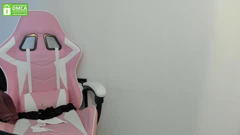Snapshot of princesse_katey chatting on January 2025 02:04:01 PM miss me check out my YT   online show from January 2025 02:04:01 PM