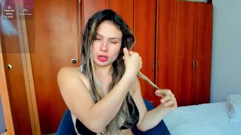 Snapshot of princessmariana25 chatting on February 2026 03:35:01 PM princessmariana25 online show from February 2026 03:35:01 PM