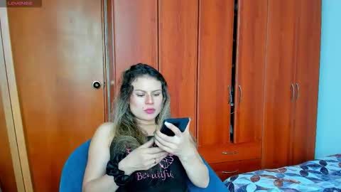 Snapshot of princessmariana25 chatting on March 2026 06:33:01 PM princessmariana25 online show from March 2026 06:33:01 PM