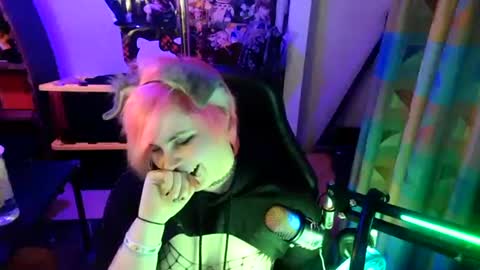 Snapshot of princetonminxxx chatting on February 2025 06:14:01 AM Princeton Minxxx 333 online show from February 2025 06:14:01 AM