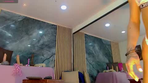 priscilarainbow online show from March 2025 03:02:01 PM