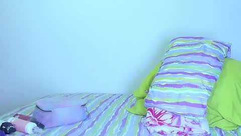 PriscilaSmiith online show from February 2025 07:10:02 PM