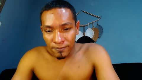 Grande y Gruesa online show from December 2024 07:01:01 AM