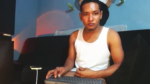 Snapshot of prometo23cm chatting on June 2026 10:47:01 AM Grande y Gruesa online show from June 2026 10:47:01 AM