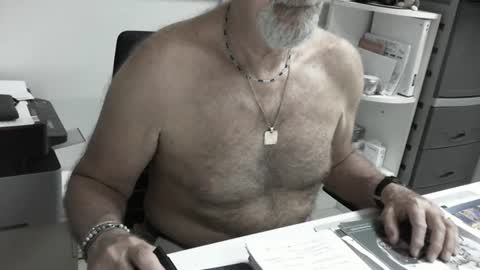 Snapshot of proplan chatting on June 2026 02:01:01 PM mature hairy guy online show from June 2026 02:01:01 PM