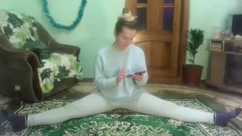 Snapshot of proud_sweet_21 chatting on December 2024 06:53:01 PM proud sweet 21 online show from December 2024 06:53:01 PM