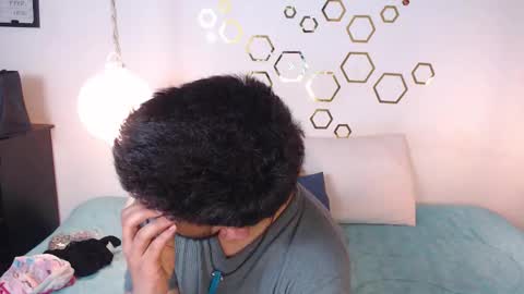 Adris  Juan online show from October 2025 01:55:02 AM