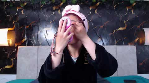 Adris  Juan online show from March 2026 02:05:02 AM