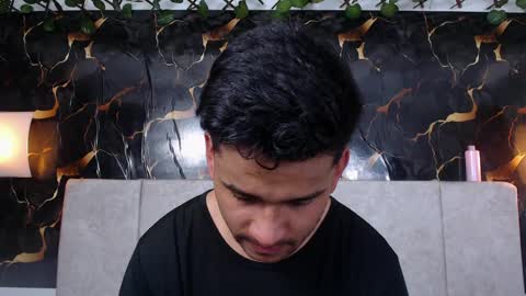 Adris  Juan online show from April 2026 02:09:01 AM