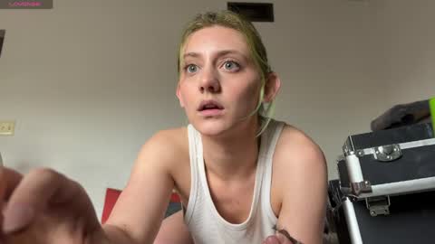 Oli online show from April 2026 08:45:02 PM