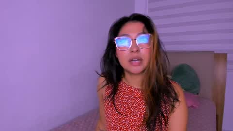 Mara online show from December 2024 01:58:01 AM