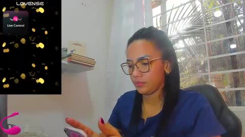 Snapshot of psique_naughty2 chatting on February 2025 12:06:02 PM psique_naughty2 online show from February 2025 12:06:02 PM