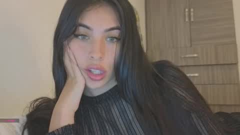 Katerine online show from November 2025 10:26:01 PM